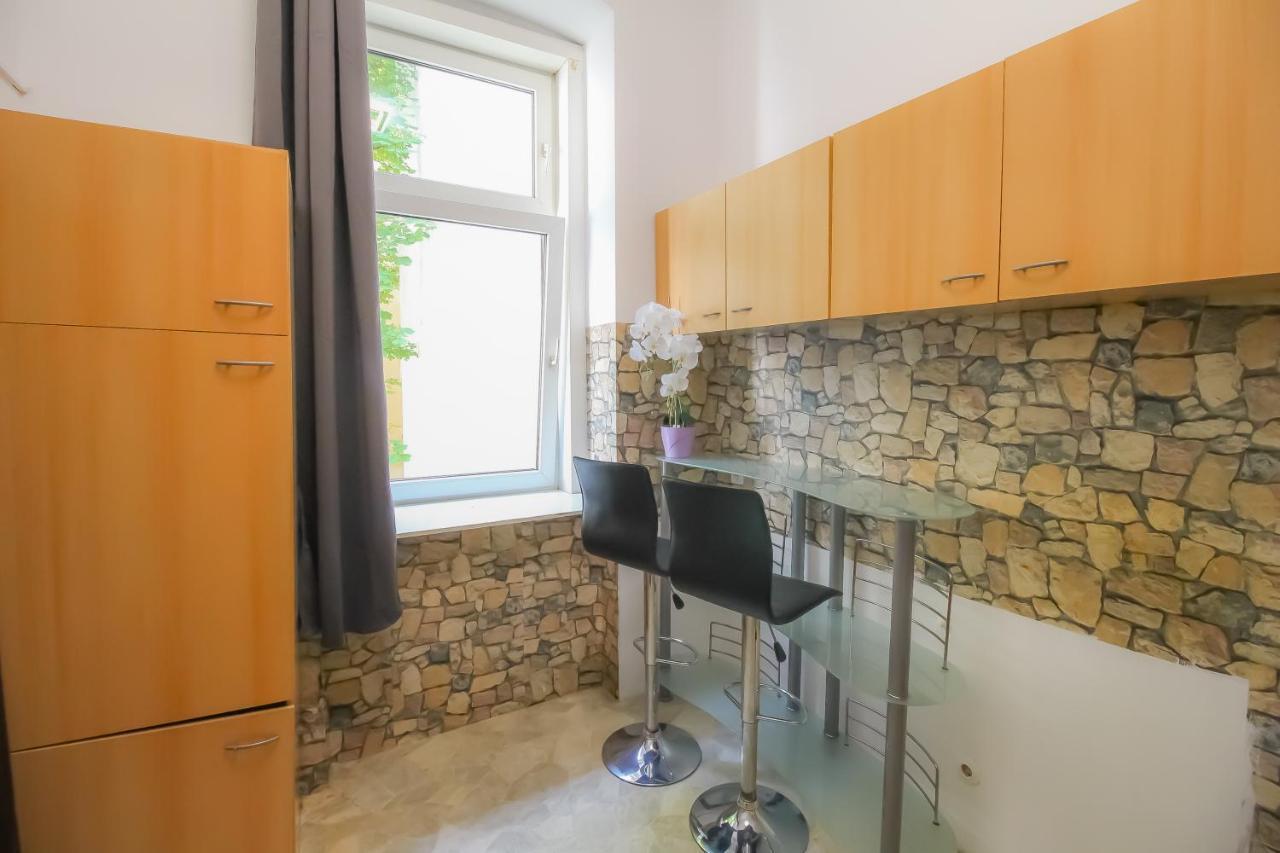 Ss Family 3 Bedroom Apartment In Praterstern Area Dw8 비엔나 외부 사진